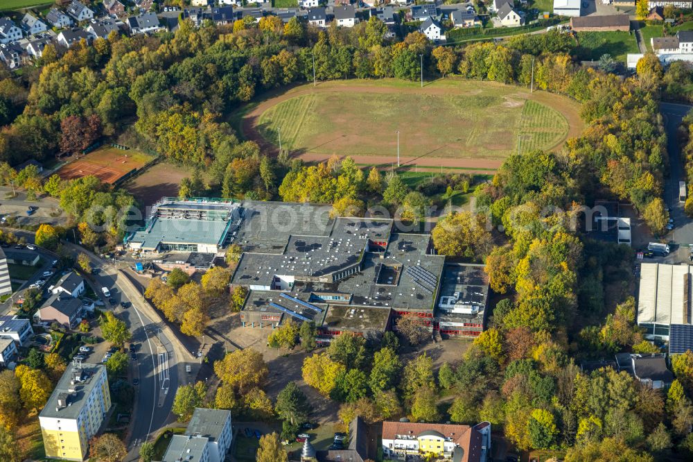 Aerial image Wetter (Ruhr) - School building of the Geschwister-Scholl-Gymnasium on Hoffmann-von-Fallersleben-Strasse in Wetter (Ruhr) in the state North Rhine-Westphalia, Germany