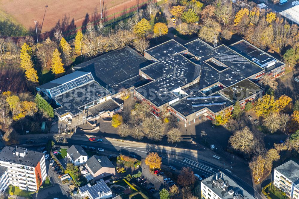 Aerial photograph Wetter (Ruhr) - School building of the Geschwister-Scholl-Gymnasium on Hoffmann-von-Fallersleben-Strasse in Wetter (Ruhr) in the state North Rhine-Westphalia, Germany