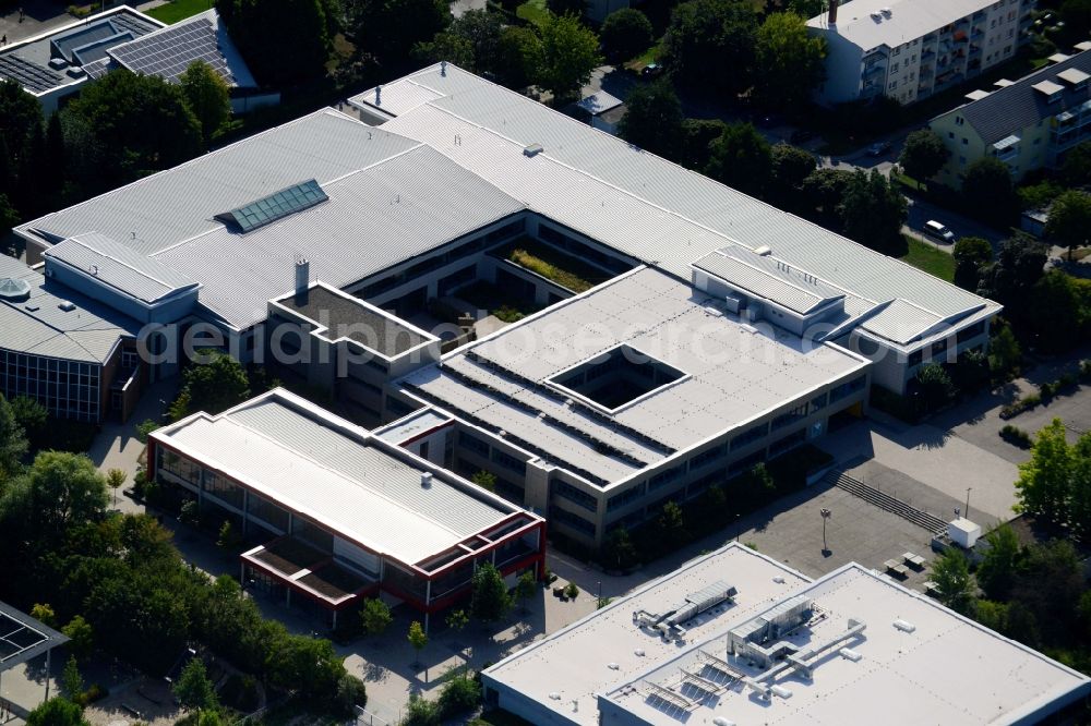 Aerial image Bensheim - School building of the Geschwister-Scholl-Schule on Eifelstrasse in Bensheim in the state Hesse