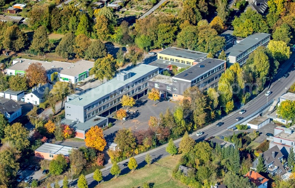 Aerial image Siegen - School building of the GGS Giersbergschule at the Giersbergstrasse in Siegen in the state North Rhine-Westphalia