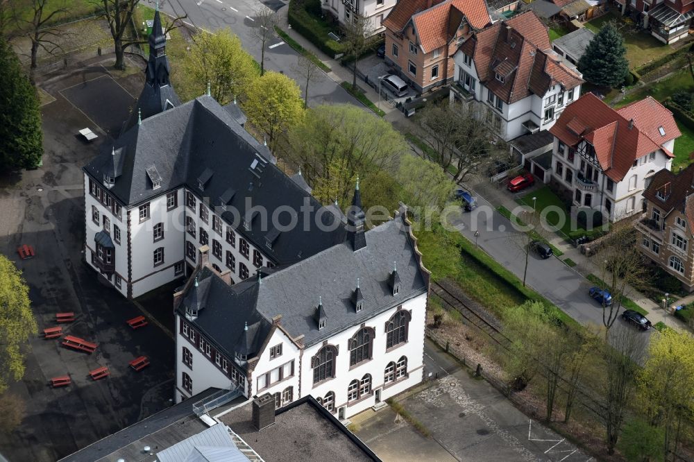 Aerial image Einbeck - School building of the Goetheschule on Schuetzenstrasse in Einbeck in the state Lower Saxony