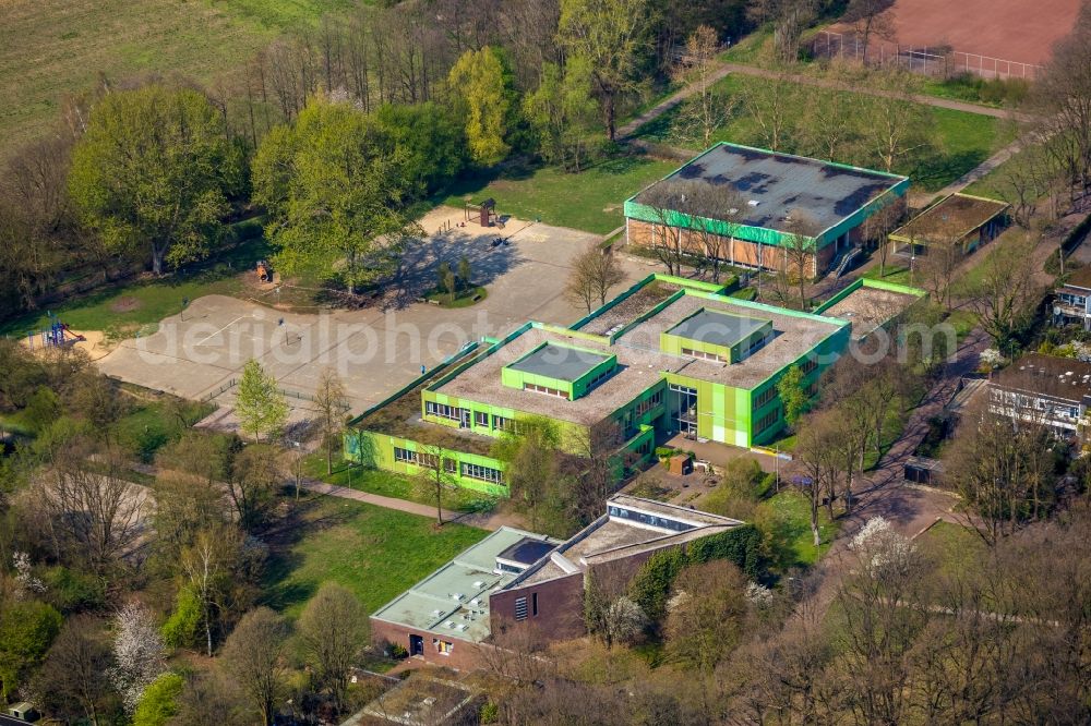 Aerial image Dorsten - School building of the Gruene Schule on Talaue in Dorsten in the state North Rhine-Westphalia, Germany