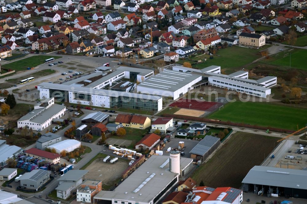 Aerial photograph Beilngries - School building of the Grundschule Beilngries on Sandstrasse in Beilngries in the state Bavaria, Germany