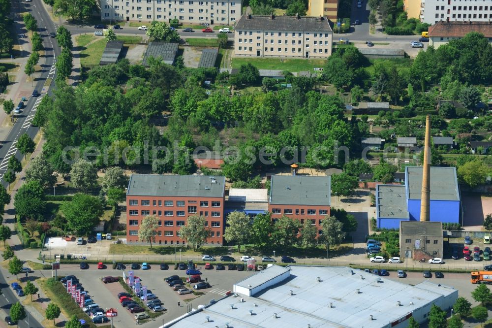 Magdeburg from above - School building of the Grundschule Am Brueckfeld in Magdeburg in the state Saxony-Anhalt