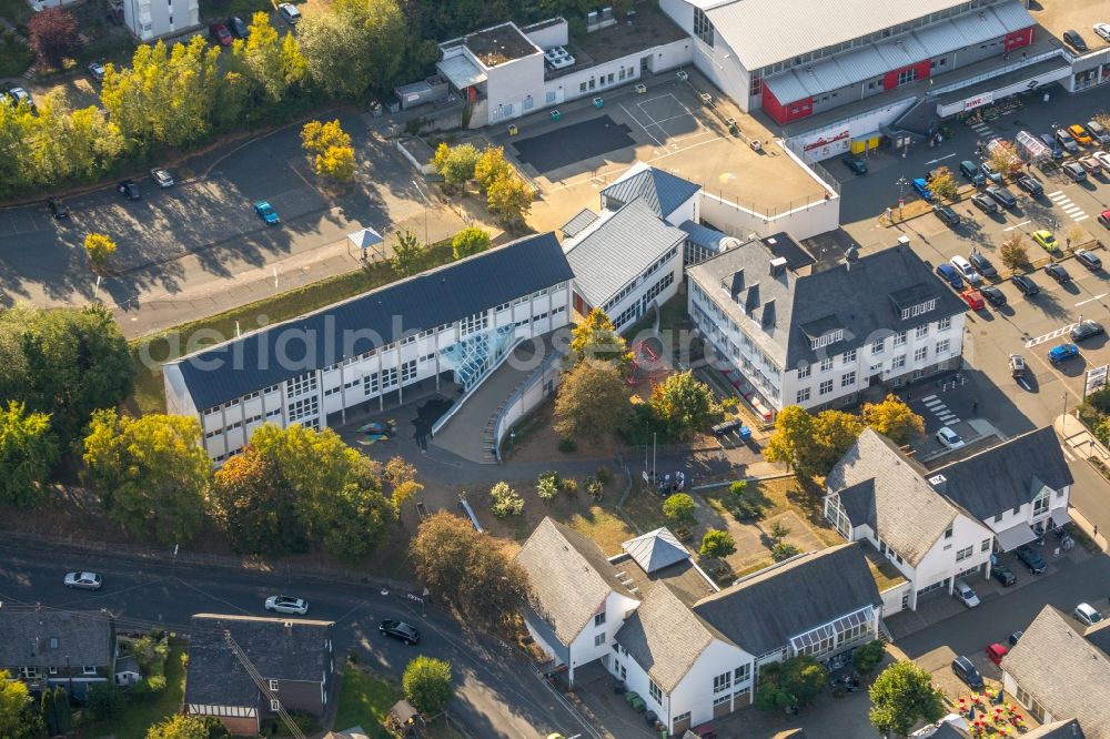 Burbach from above - School building of the Grundschule Burbach on Marktplatz in Burbach in the state North Rhine-Westphalia, Germany