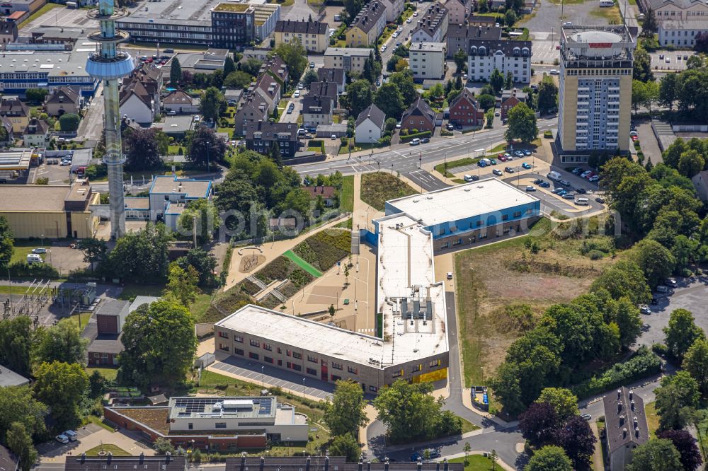 Aerial photograph Velbert - School building of the Grundschule Kastanienallee between Kastanienallee and Rheinlandstrasse in Velbert in the state North Rhine-Westphalia, Germany