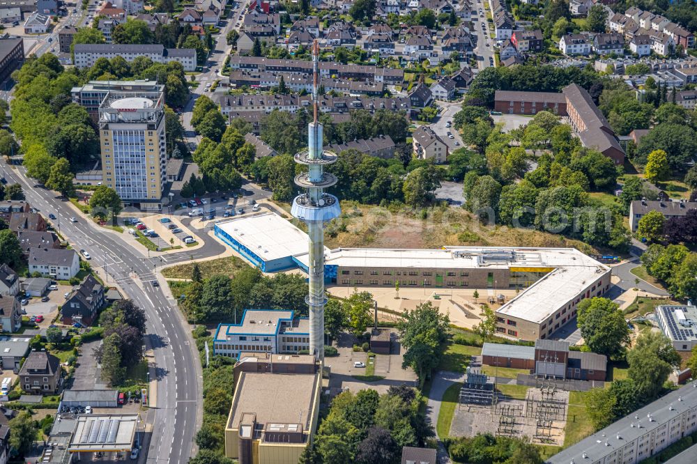 Aerial image Velbert - School building of the Grundschule Kastanienallee between Kastanienallee and Rheinlandstrasse in Velbert in the state North Rhine-Westphalia, Germany