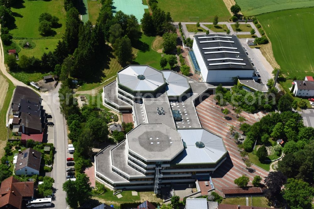 Aerial image Markt Indersdorf - School building of the Grandschule Markt Inofsdorf and of Mittelschule Markt Inofsdorf in Markt Indersdorf in the state Bavaria, Germany