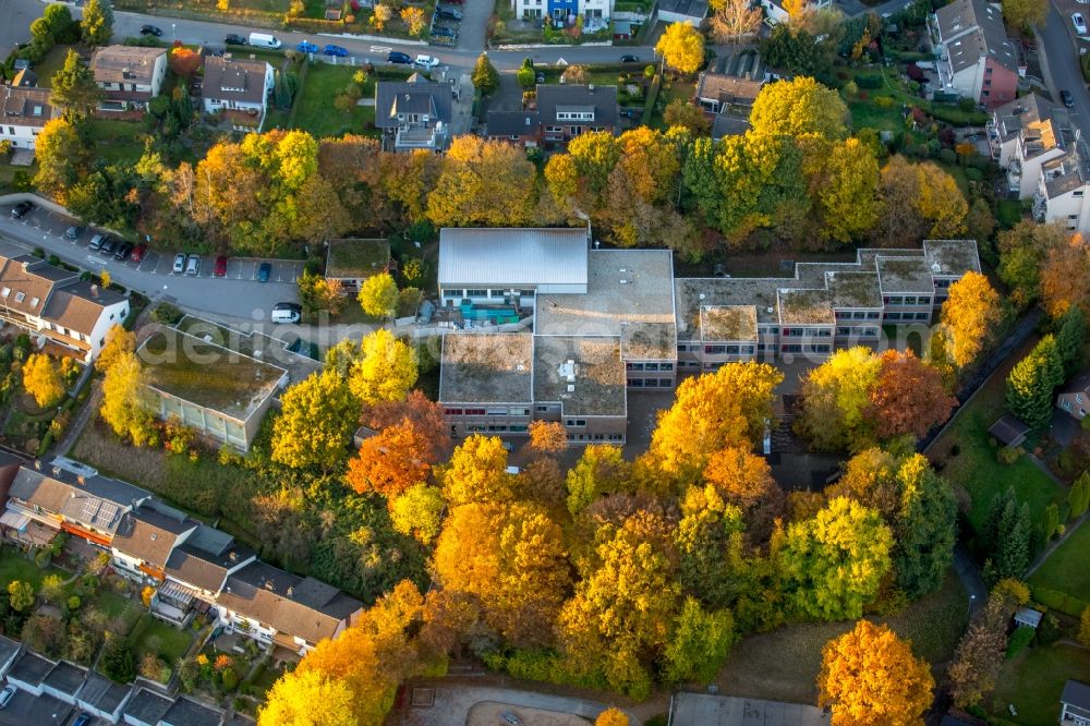 Aerial image Herdecke - School building of the Grundschule Schraberg in Herdecke in the state North Rhine-Westphalia