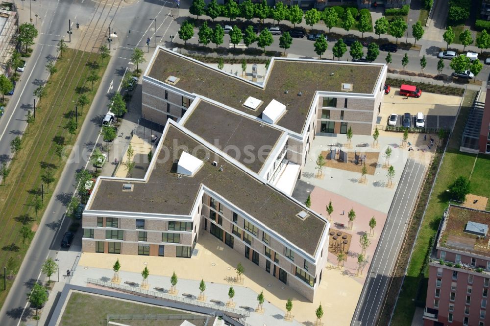 Aerial photograph Frankfurt am Main - School building of the primary school in the district Rebstock in Frankfurt in the state Hesse