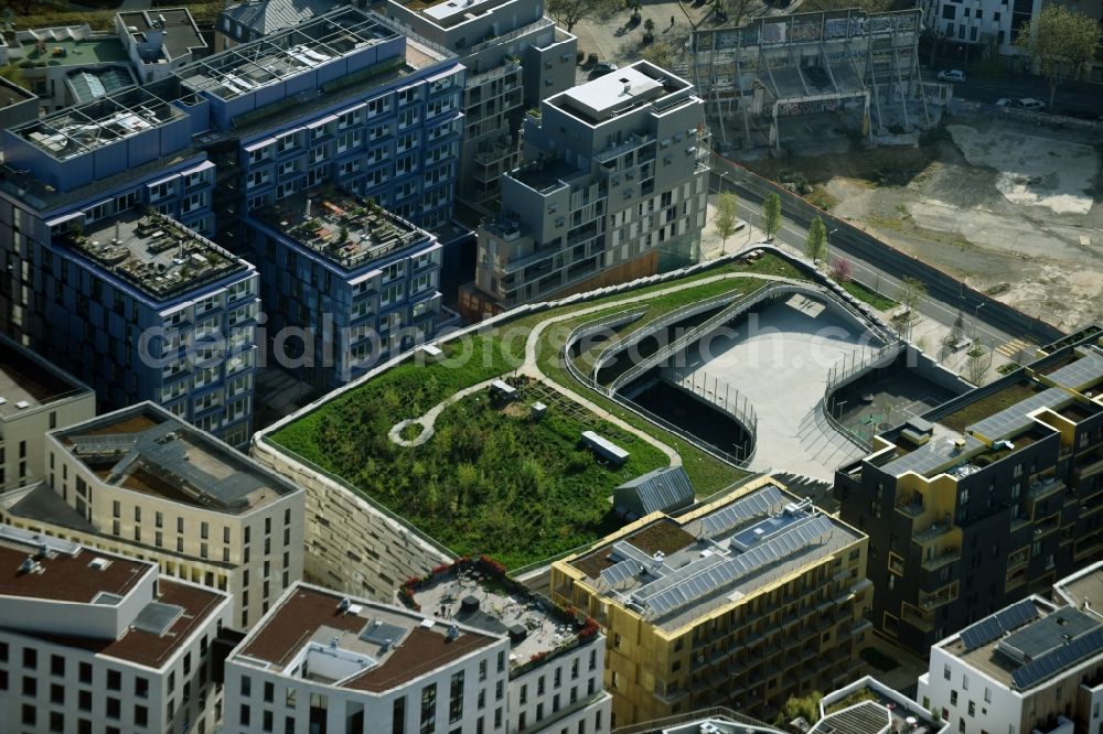 Aerial photograph Paris Boulogne-Billancourt - School building of the Gymnase Biodiversite on Rue Marcel Bontemps in Paris Boulogne-Billancourt in Ile-de-France, France