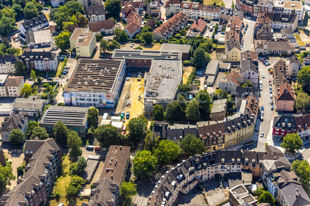 Witten from the bird's eye view: School building of the Albert-Martmoeller-Gymnasium on Oberdorf in Witten at Ruhrgebiet in the state North Rhine-Westphalia, Germany