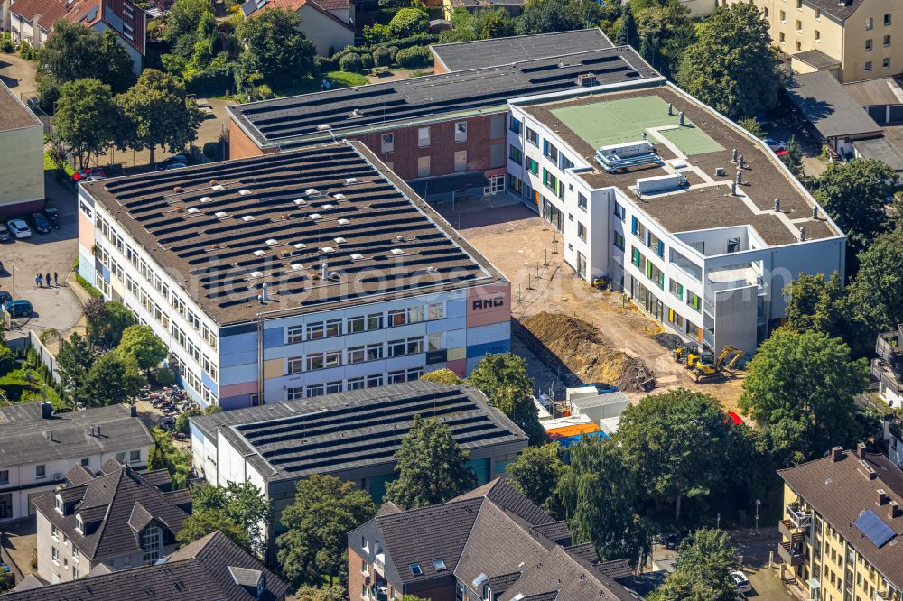 Aerial photograph Witten - School building of the Albert-Martmoeller-Gymnasium on Oberdorf in Witten in the state North Rhine-Westphalia, Germany