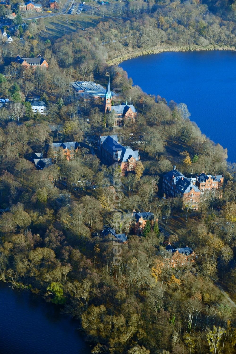 Potsdam from above - School building of the Evangelisches Gymnasium Hermannswerder in the district Templiner Vorstadt in Potsdam in the state Brandenburg, Germany