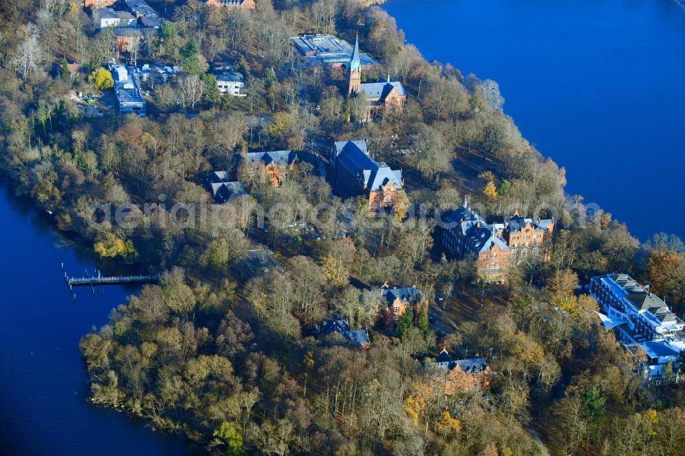 Potsdam from the bird's eye view: School building of the Evangelisches Gymnasium Hermannswerder in the district Templiner Vorstadt in Potsdam in the state Brandenburg, Germany