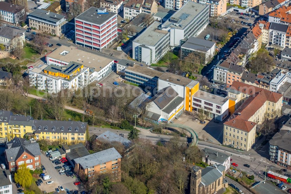 Hagen from the bird's eye view: School building of the Fichte-Gymnasium on Goldbergstrasse in Hagen in the state North Rhine-Westphalia, Germany