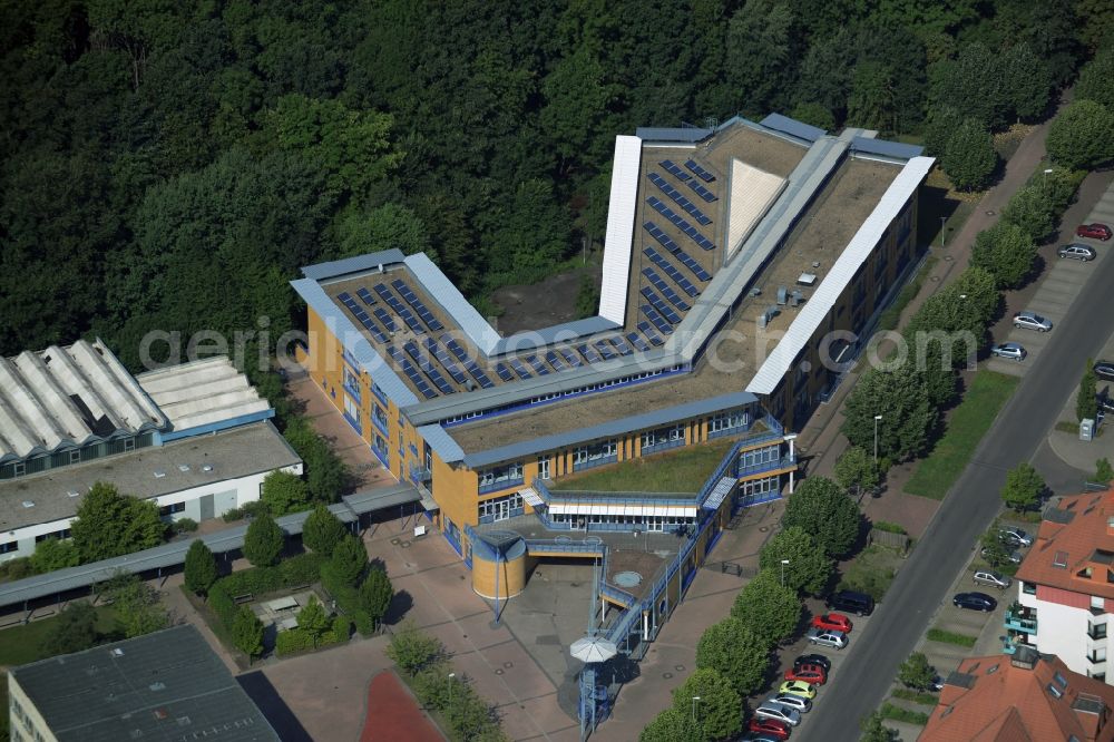 Leipzig from the bird's eye view: School building of the Gymnasium Gustav-Hertz-Schule in Leipzig in the state Saxony