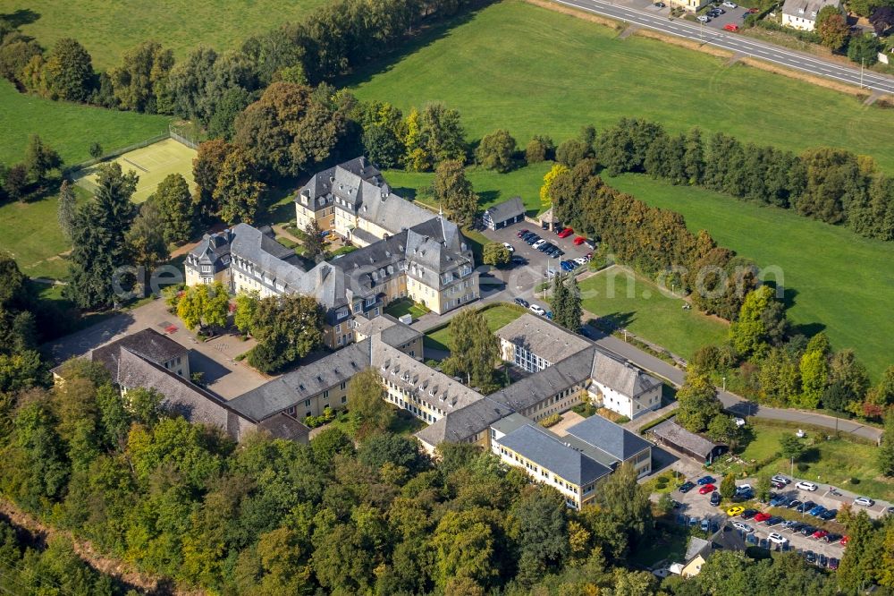 Aerial photograph Hilchenbach - School building of the Gymnasium Stift Keppel in Hilchenbach in the state North Rhine-Westphalia, Germany