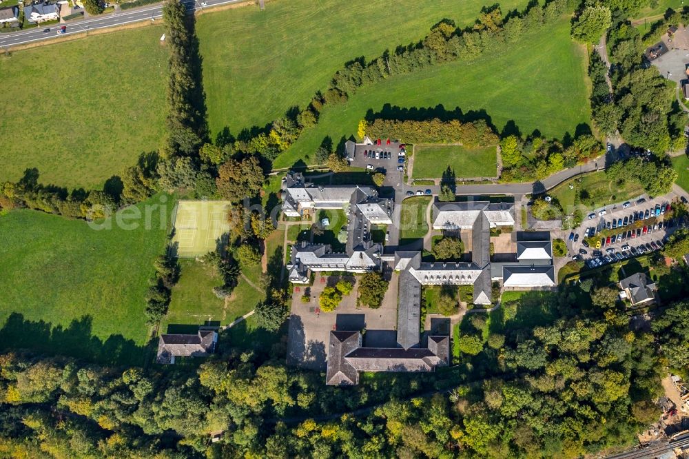 Aerial photograph Hilchenbach - School building of the Gymnasium Stift Keppel in Hilchenbach in the state North Rhine-Westphalia, Germany