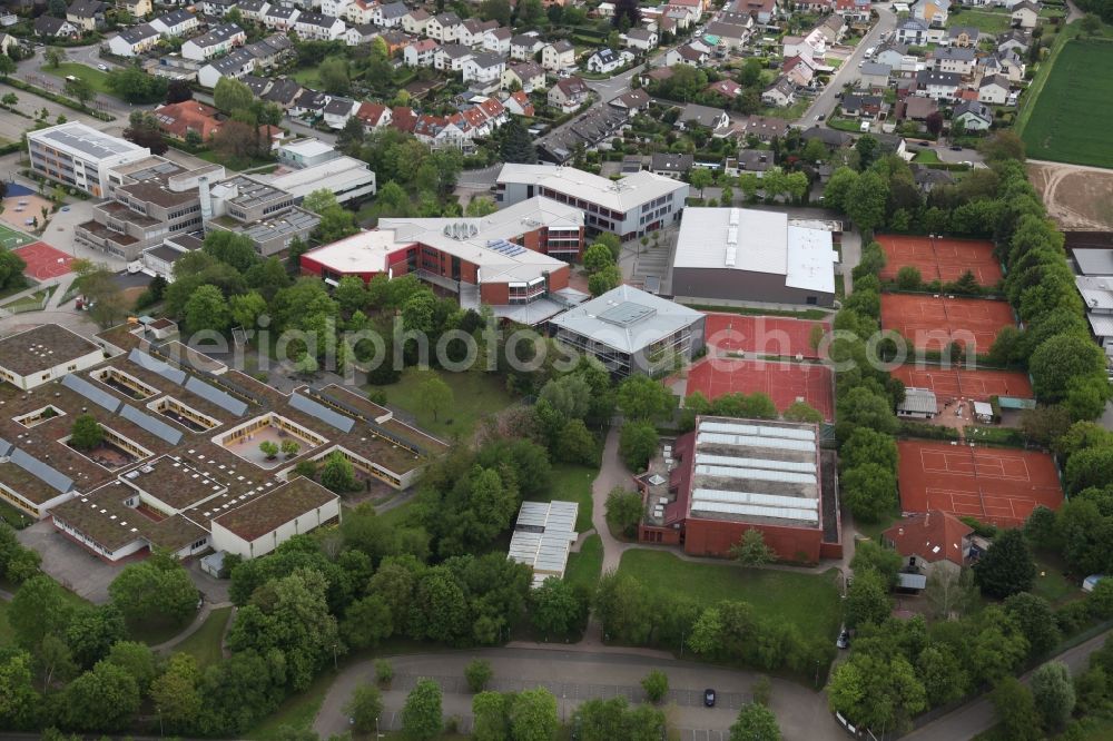 Nieder-Olm from the bird's eye view: School building of the Gymnasium, IGS and Liesel-Metten-Schule in Nieder-Olm in the state Rhineland-Palatinate, Germany