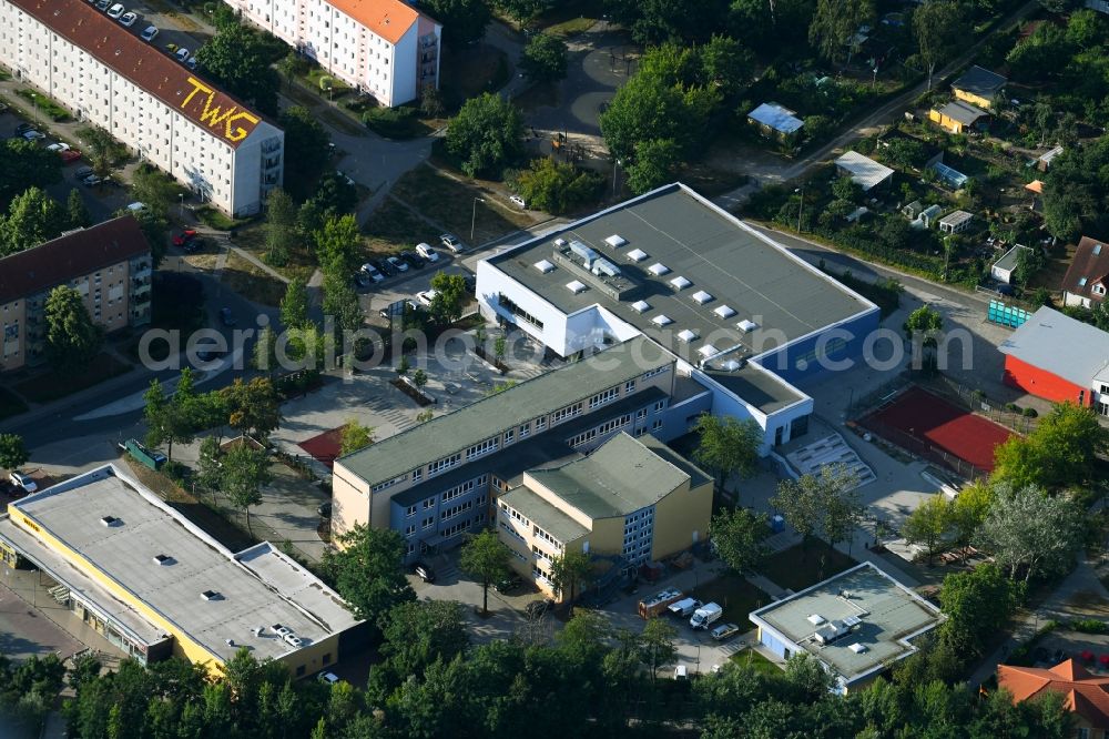 Aerial image Teltow - School building of the Immanuel-Kant-Gymnasium on Liselotte-Herrmann-Strasse in Teltow in the state Brandenburg, Germany