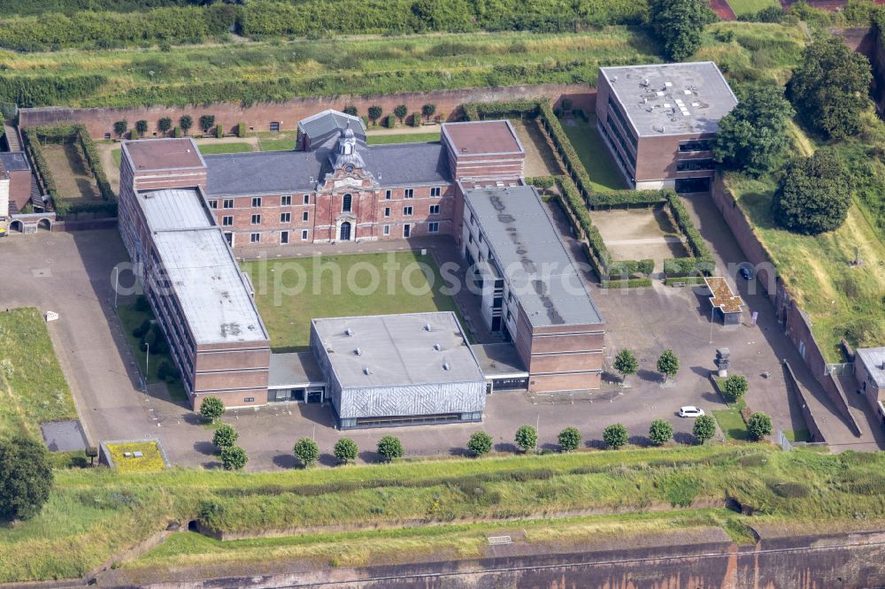 Jülich from the bird's eye view: School building of the Gymnasium Zitadelle Juelich in Juelich in the state North Rhine-Westphalia, Germany