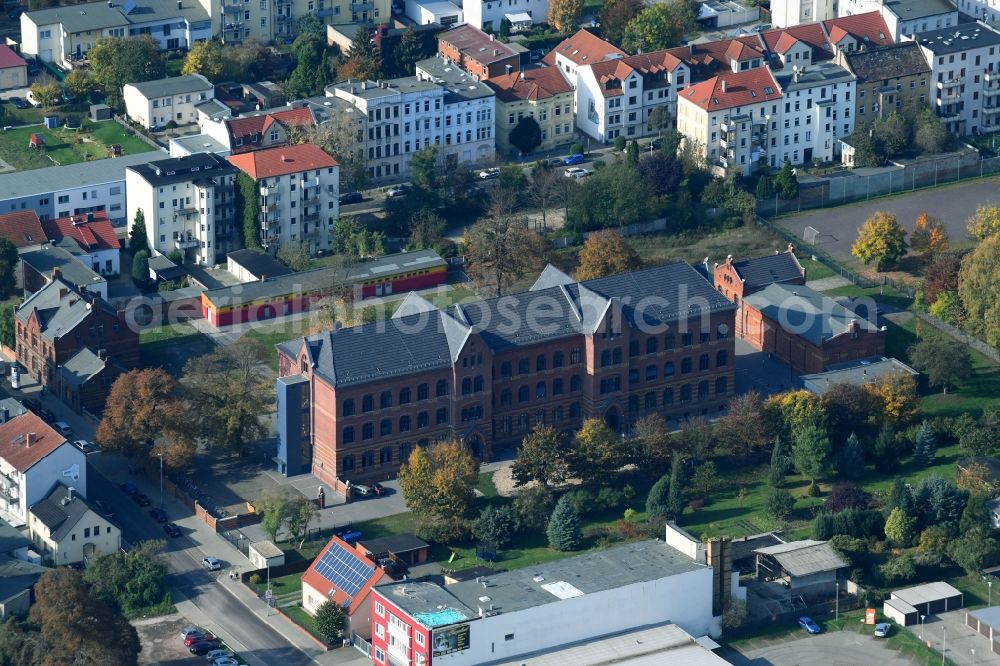 Magdeburg from above - School building of the high school Gymnasium Wilhelm Raabe in the Sudenburg part of Magdeburg in the state Saxony-Anhalt