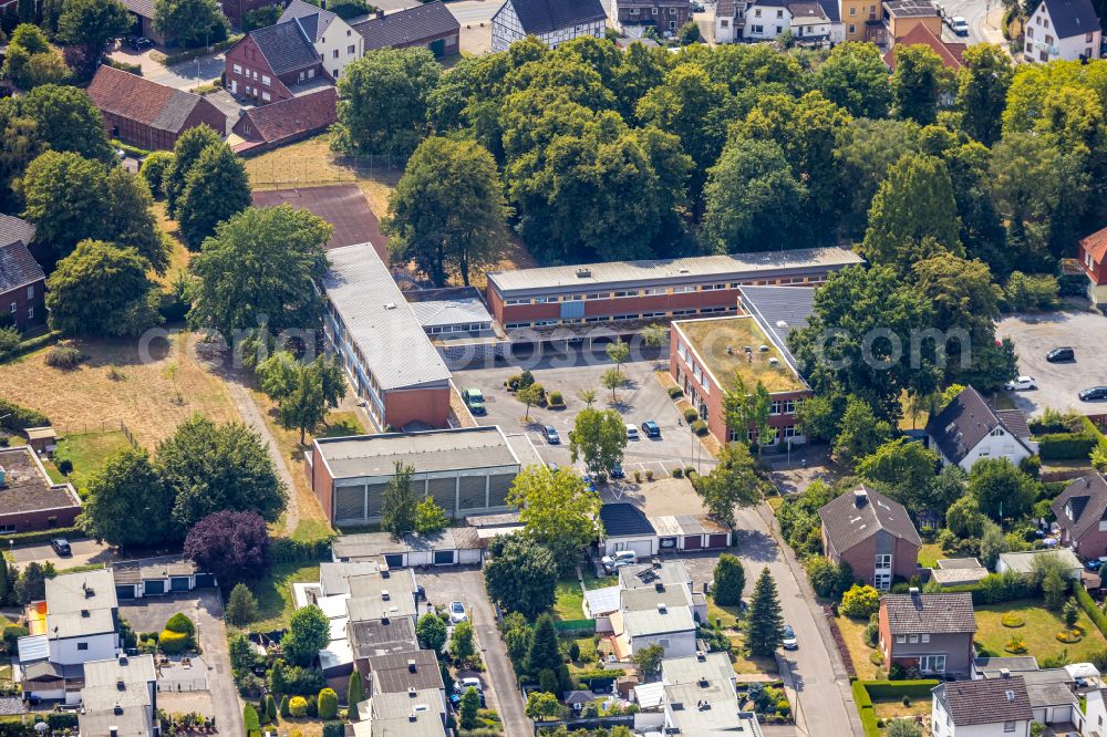 Hamm from the bird's eye view: School building of the Honse Kolleg An of Lohschule in Hamm in the state North Rhine-Westphalia, Germany