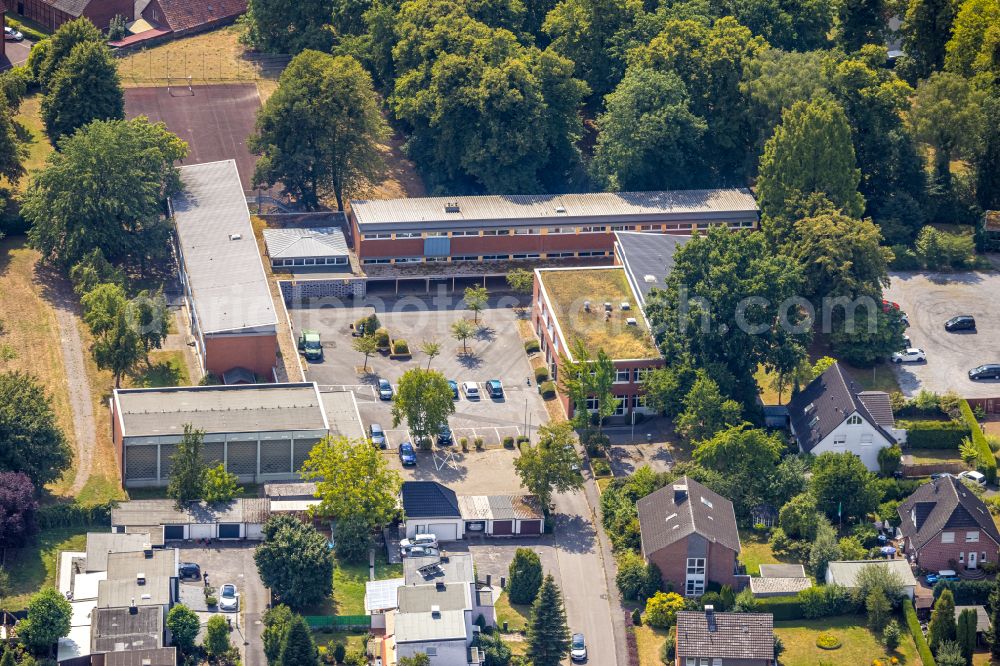 Aerial image Hamm - School building of the Honse Kolleg An of Lohschule in Hamm in the state North Rhine-Westphalia, Germany