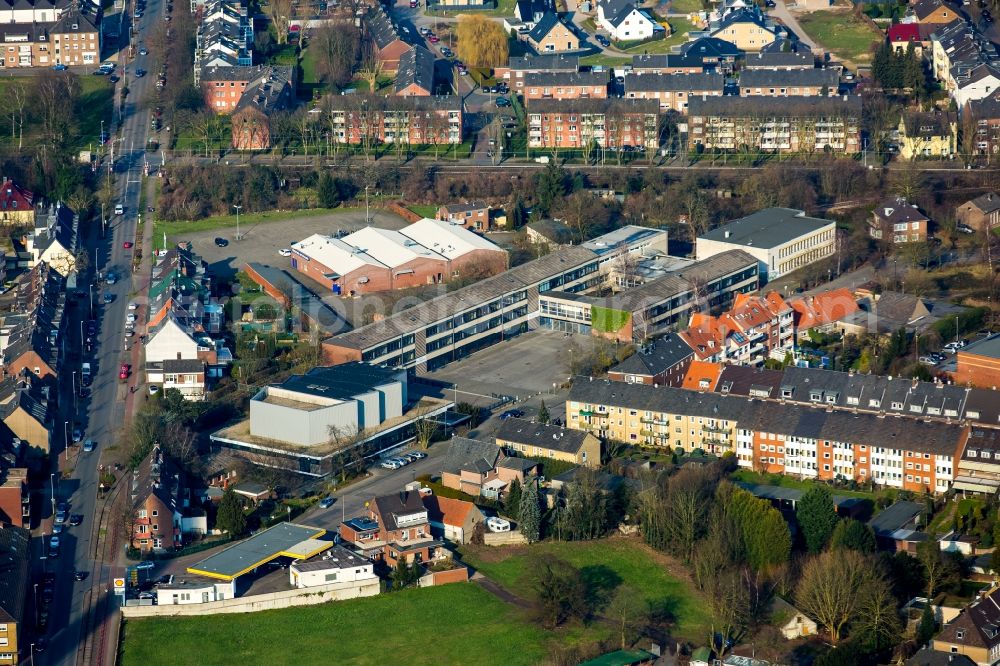 Emmerich am Rhein from above - School building of the Hanse Realschule in Emmerich am Rhein in the state North Rhine-Westphalia