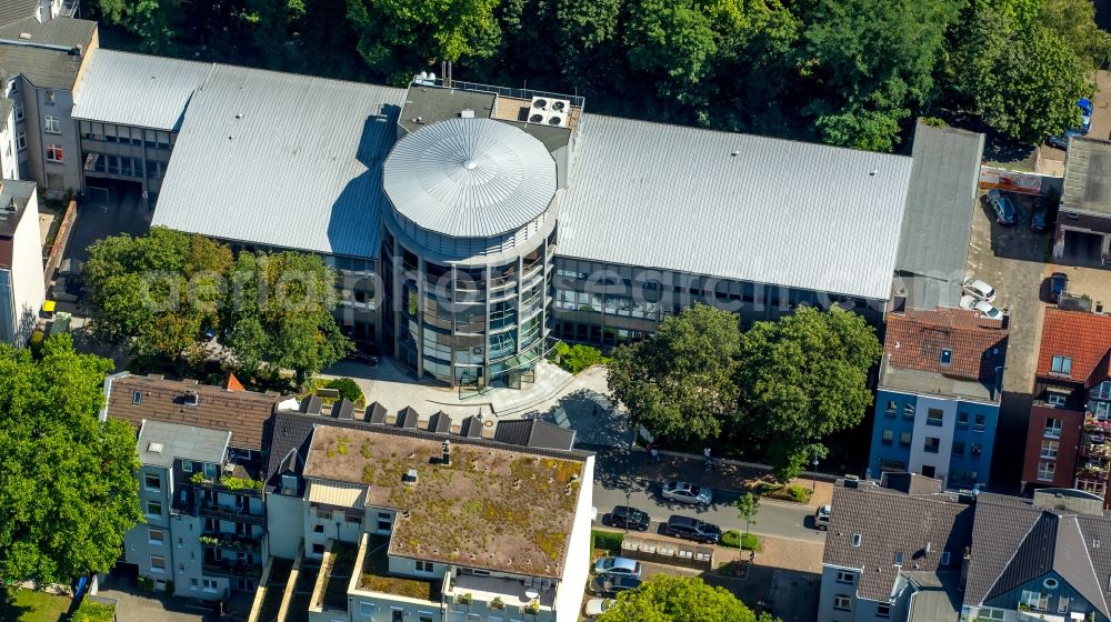 Aerial image Herne - School building of the HARANNI ACADEMIE - Fortbildungszentrum fuer Heilberufe in Herne in the state North Rhine-Westphalia