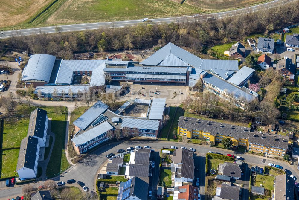 Werl from above - School building of the Hedwig-Dransfeld-Schule on street Buchenweg in Werl at Ruhrgebiet in the state North Rhine-Westphalia, Germany