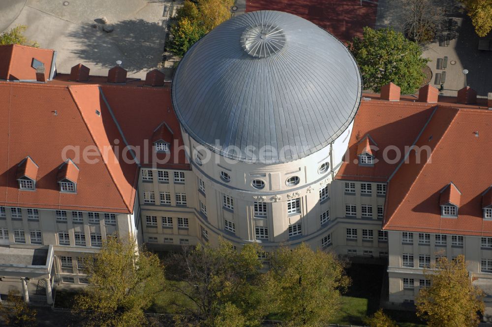 Magdeburg from the bird's eye view: School building of the Hegel-Gymnasium on street Geisslerstrasse in the district Altstadt in Magdeburg in the state Saxony-Anhalt, Germany