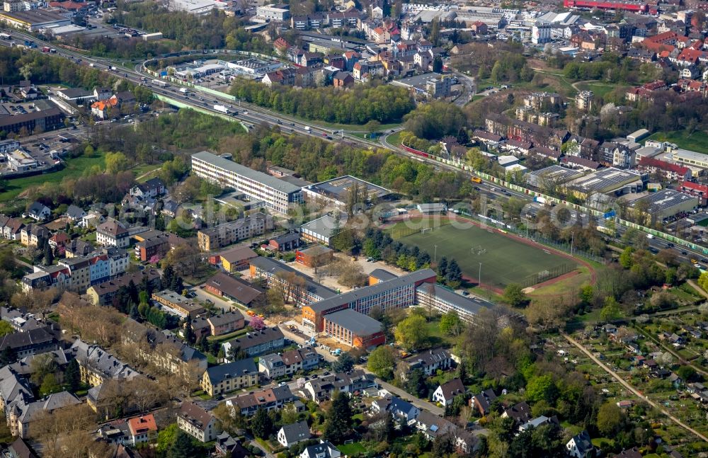 Aerial image Bochum - School building of the Heinrich-Boell-Gesamtschule on Agnesstrasse in Bochum in the state North Rhine-Westphalia, Germany