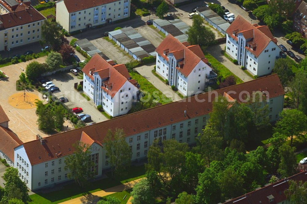 Rostock from above - School building of the Heinrich-Schuetz-Schule Rostock on Heinrich-Schuetz-Strasse in the district Reutershagen in Rostock in the state Mecklenburg - Western Pomerania, Germany