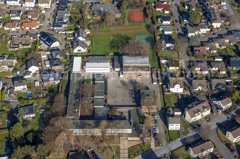 Aerial photograph Unna - School building of the Hellweg Realschule on street Koenigsborner Strasse in the district Massen in Unna at Ruhrgebiet in the state North Rhine-Westphalia, Germany