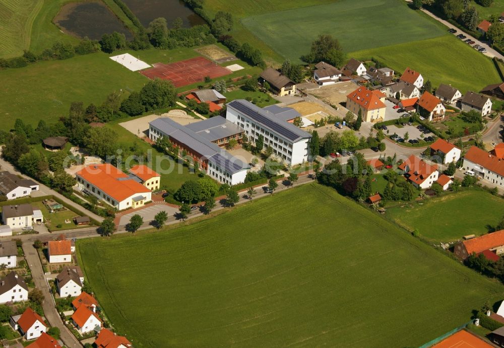 Aerial photograph Siegenburg - School building of the Herzog-Albrecht Schule in Siegenburg in the state Bavaria, Germany