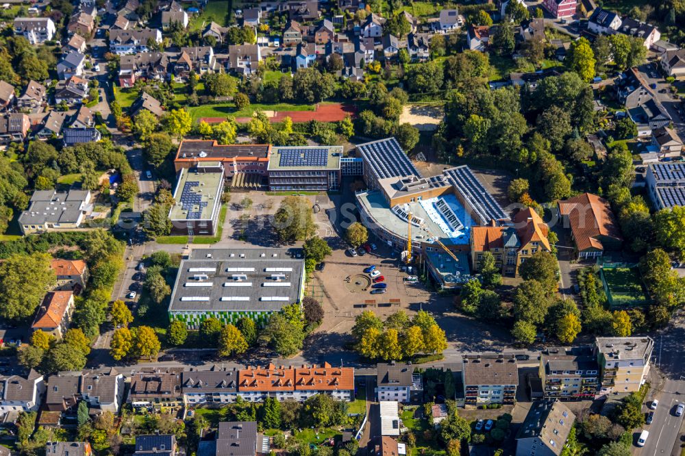 Aerial image Witten - School building of the Holzkamp-Gesamtschule on street Willy-Brandt-Strasse in Witten at Ruhrgebiet in the state North Rhine-Westphalia, Germany