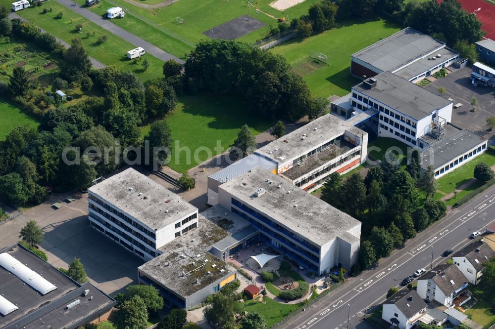 Aerial image Remagen - School building of the IGS Remagen and Realschule plus on Goethestrasse in Remagen in the state Rhineland-Palatinate, Germany