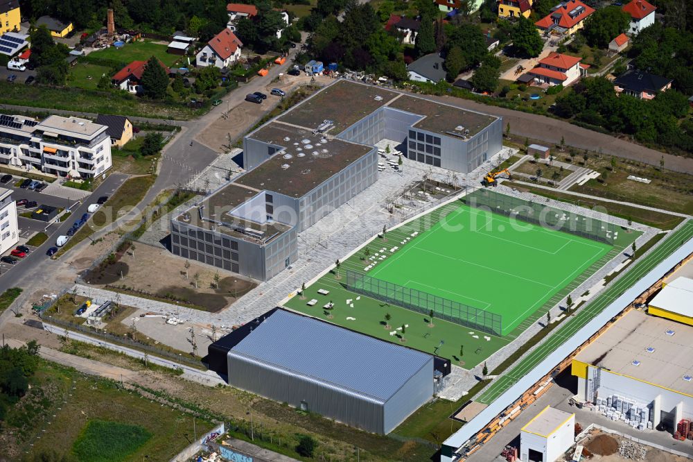 Aerial image Berlin - New construction site of the school building Integrierte Sekundarschule Mahlsdorf on the street An der Schule in the district Mahlsdorf in Berlin, Germany