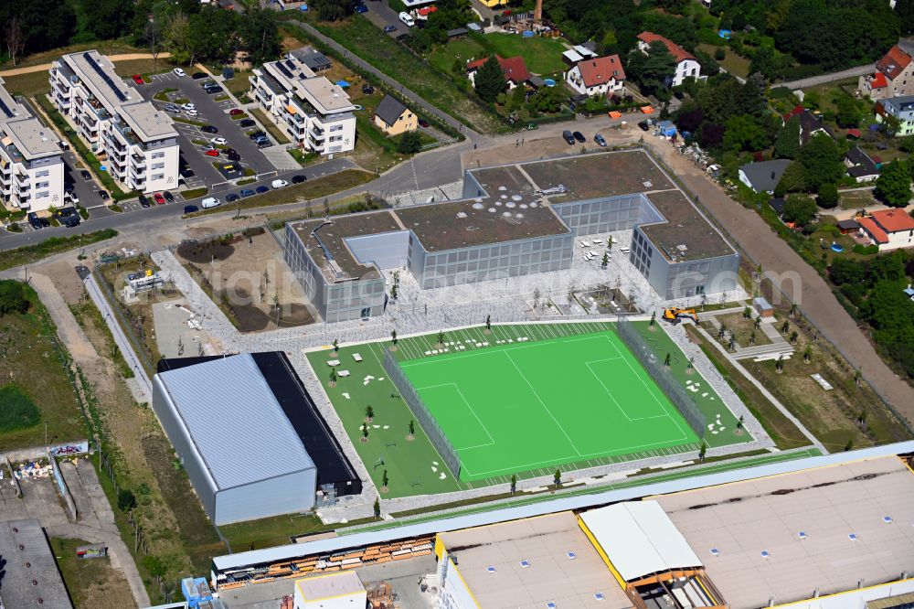 Aerial photograph Berlin - New construction site of the school building Integrierte Sekundarschule Mahlsdorf on the street An der Schule in the district Mahlsdorf in Berlin, Germany