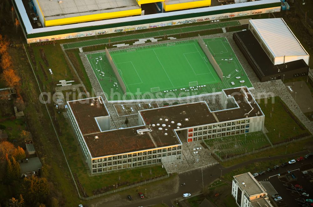 Aerial image Berlin - New construction site of the school building Integrierte Sekundarschule Mahlsdorf on the street An der Schule in the district Mahlsdorf in Berlin, Germany