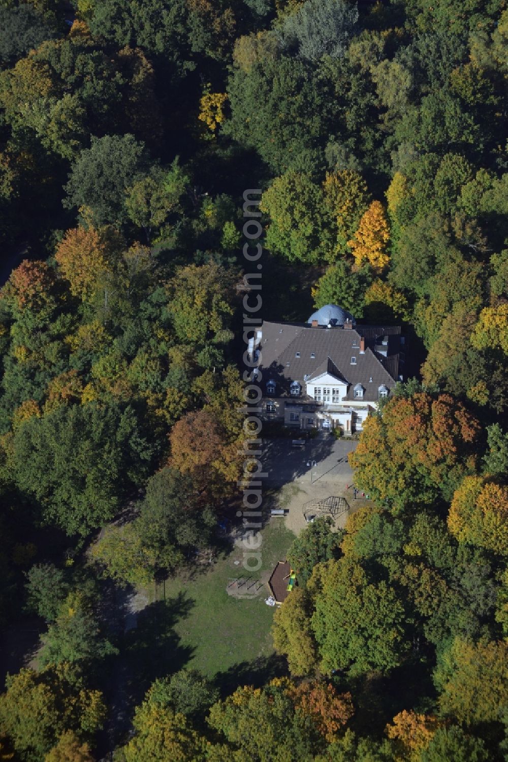 Berlin from the bird's eye view: School building of the Juedische Traditionsschule am Spandauer Damm in Berlin in Germany