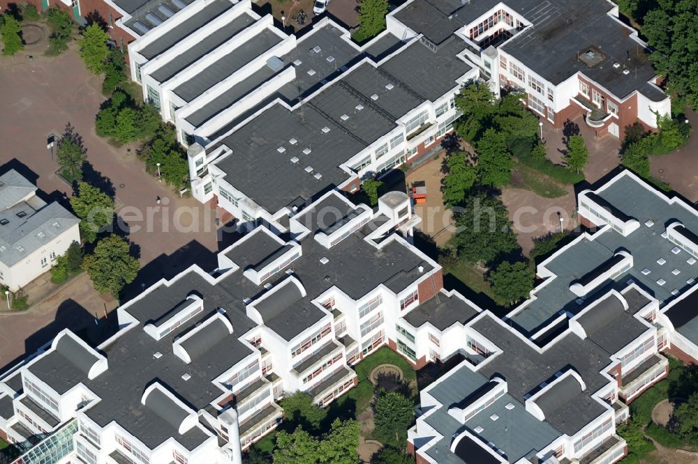 Aerial photograph Berlin - School building of the John F. Kennedy School in Berlin in Germany