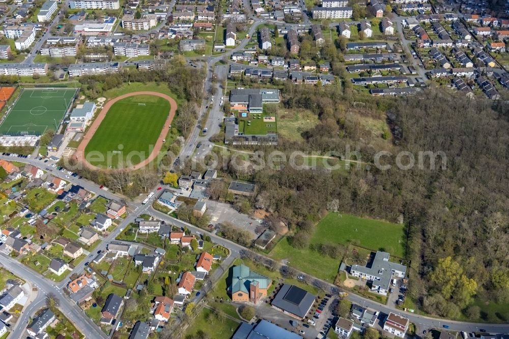 Aerial image Hamm - School building of the of Kappenbuschschule am Sulkshege in the district Heessen in Hamm at Ruhrgebiet in the state North Rhine-Westphalia, Germany