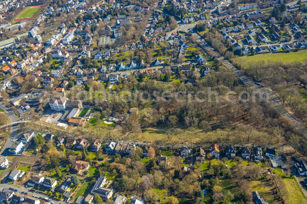 Aerial image Unna - School building of the Katharinenschule Unna and the pool Freibad Bornekamp on Bornekampstrasse in Unna in the state North Rhine-Westphalia, Germany