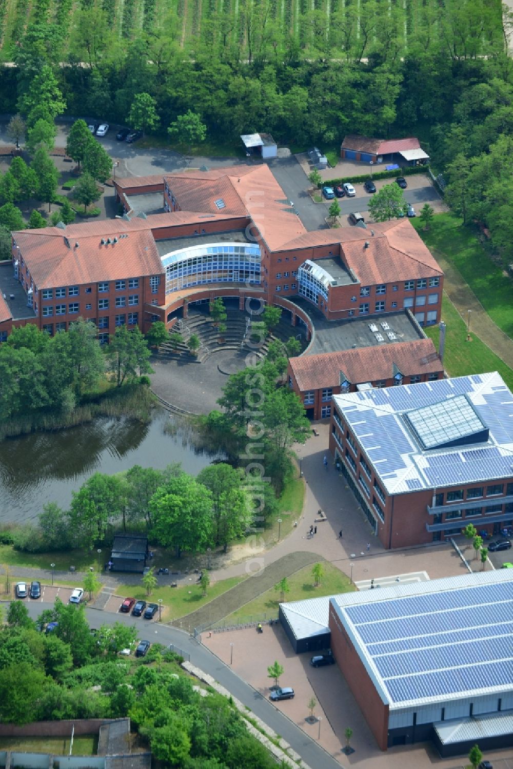 Aerial photograph Kriftel - School building of Konrad-Adenauer-Schule in Kriftel in the state Hesse