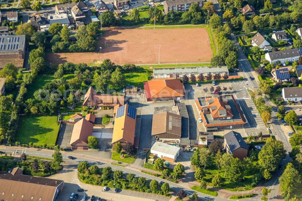 Aerial photograph Neubeckum - School building of the Kopernikus-Gymnasium Neubeckum Vellerner Str. in Neubeckum in the state North Rhine-Westphalia, Germany