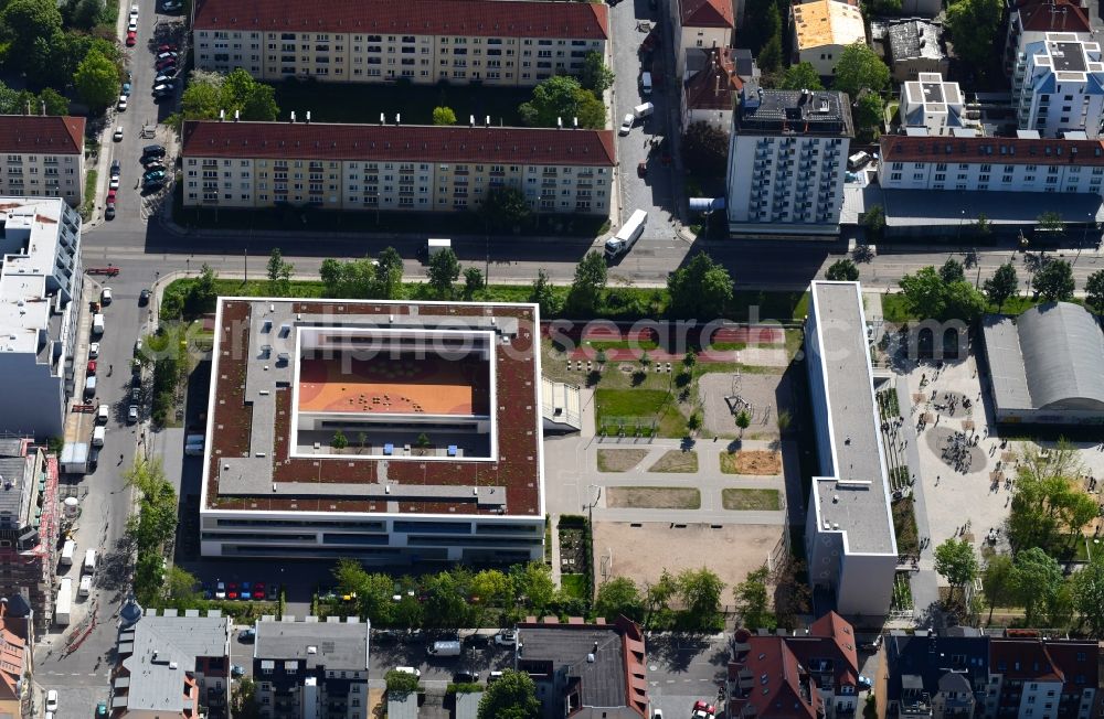 Aerial image Leipzig - School building of the Kurt-Masur-Schule on Scharnhorststrasse in Leipzig in the state Saxony, Germany