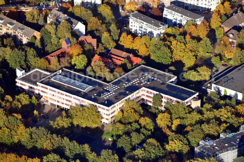 Hamburg from the bird's eye view: School building of the Kurt-Tucholsky-Schule on Eckernfoerder Strasse in the district Altona in Hamburg, Germany